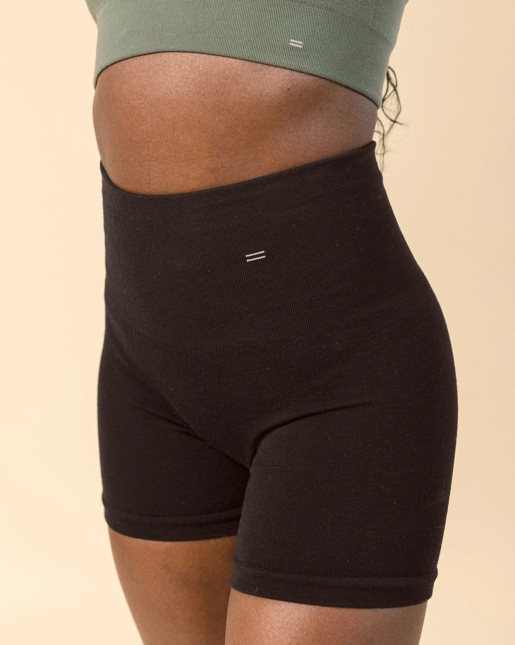 Essential Compressive Short 6" - Image 7