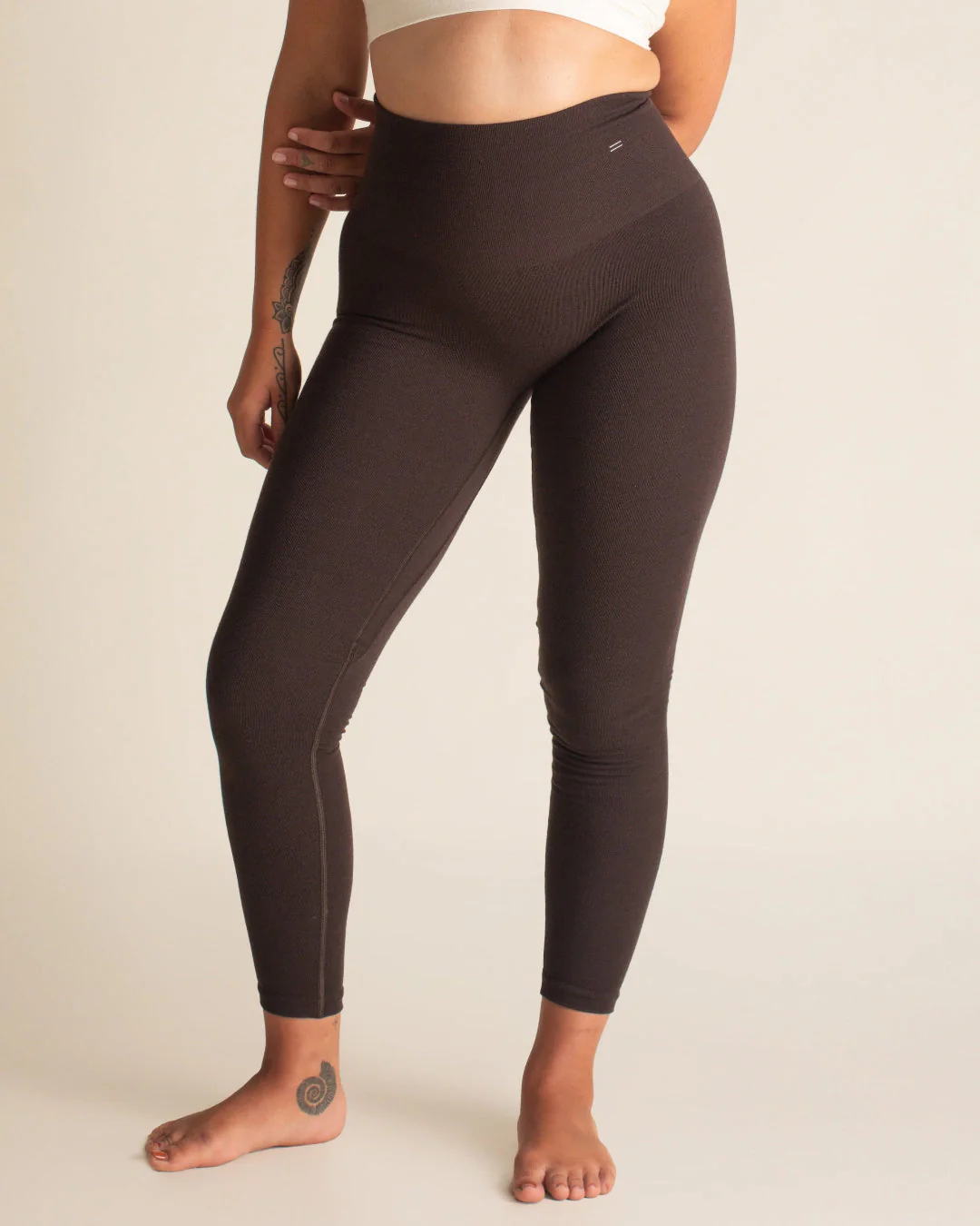 Essential Compressive Legging 25" - Image 8